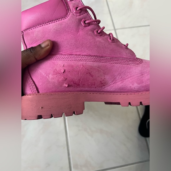Pink Timberlands - Picture 2 of 5